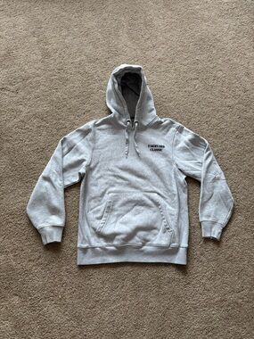 Men’s Medium Gray “Farmyard Classic” Heavyweight Hoodie